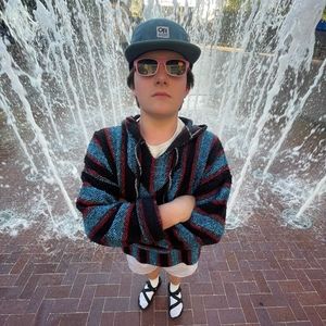 Meet your Posher, Carson